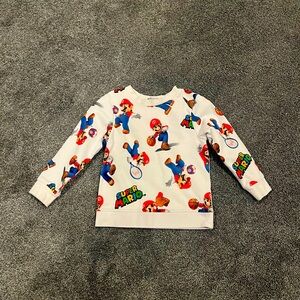 Bundle of 4 sweatshirts 4T